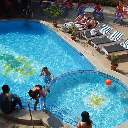 Oyo 7216 Kris Resort Гоа Экстерьер фото