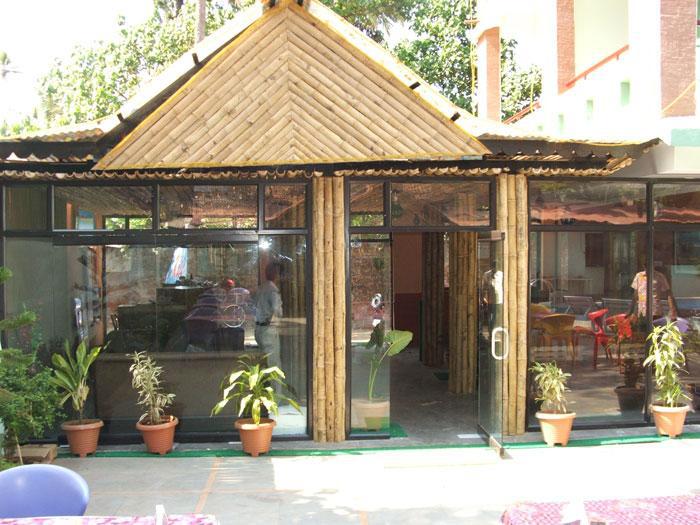 Oyo 7216 Kris Resort Гоа Экстерьер фото